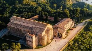 abbazia san giovanni venere